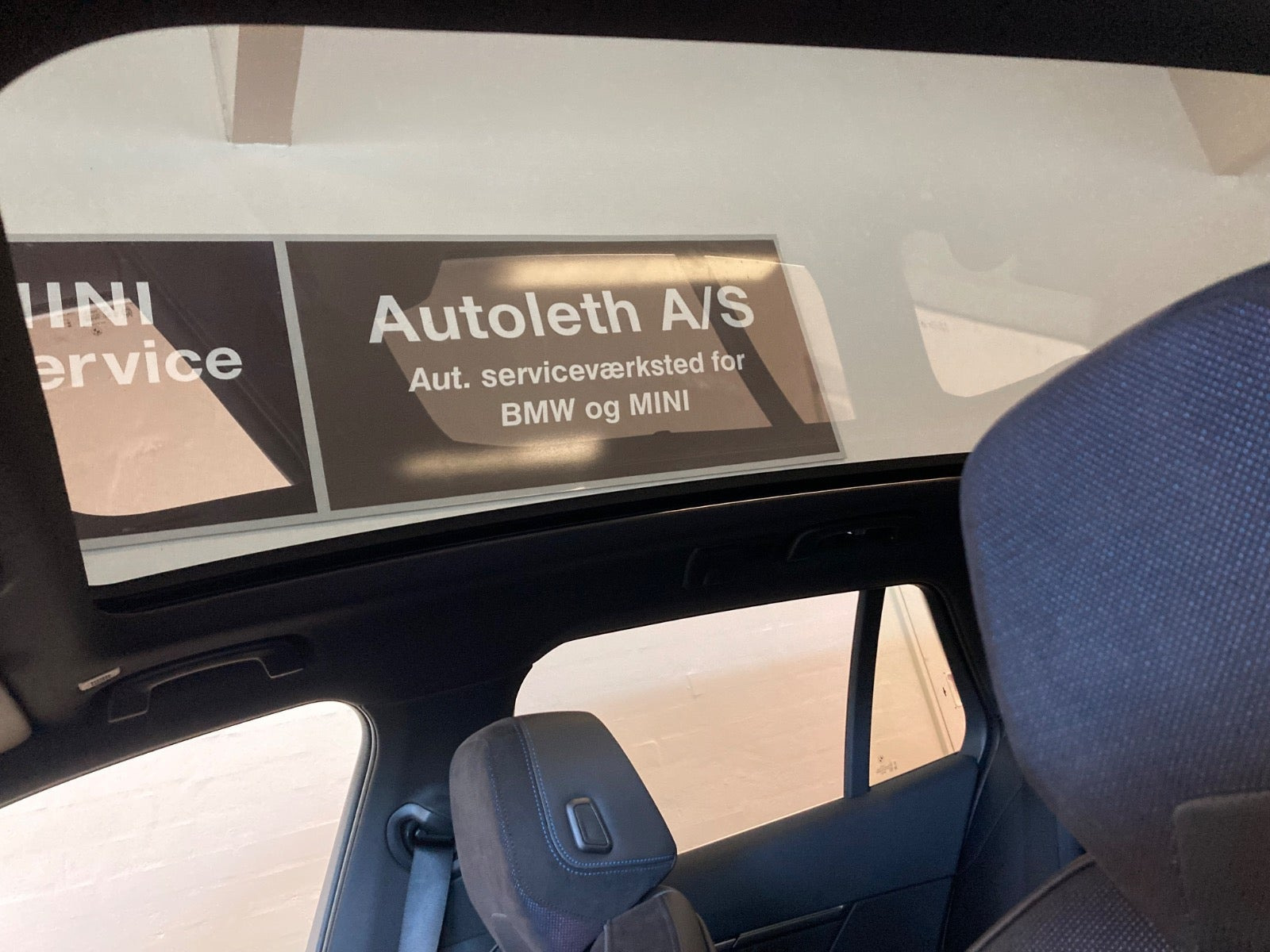 Sort BMW i5 fra 2024