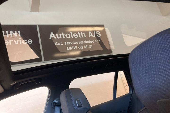 Sort BMW i5 fra 2024