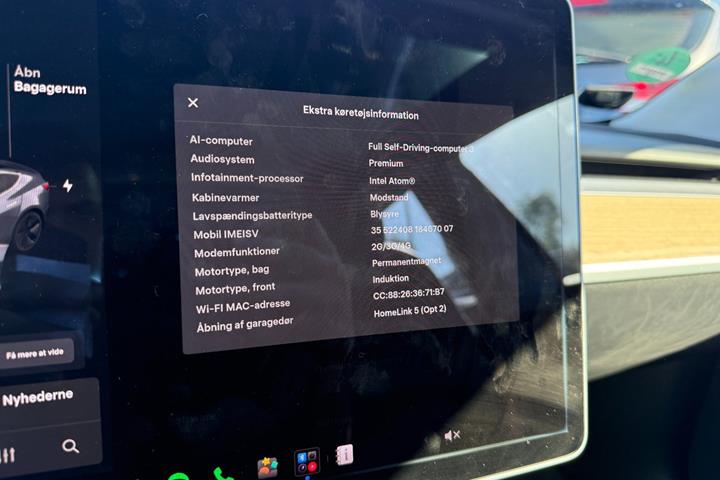 Grå Tesla Model 3 fra 2019