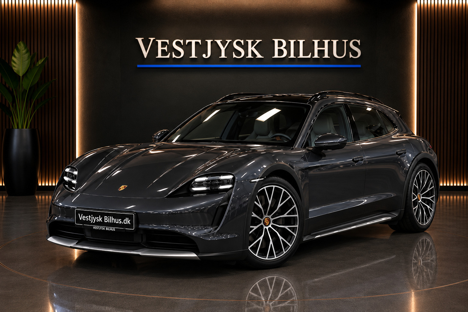 Porsche Taycan 4 Performance+ Cross Turismo