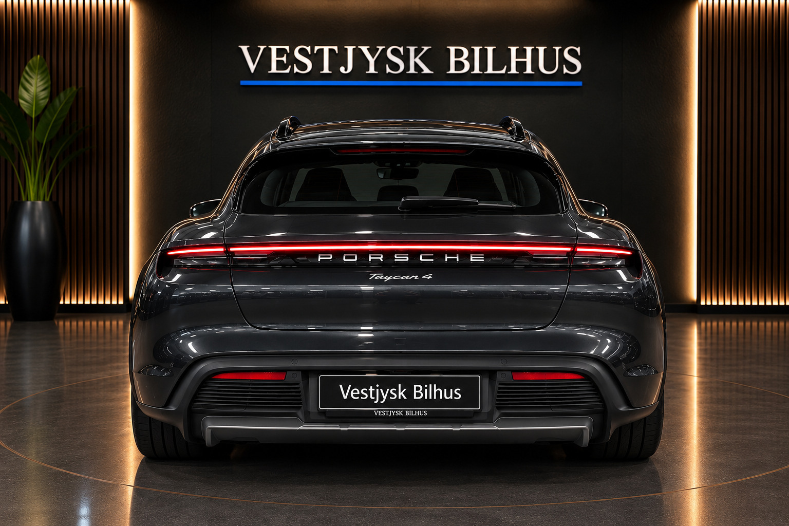 Grå Porsche Taycan 4 fra 2022