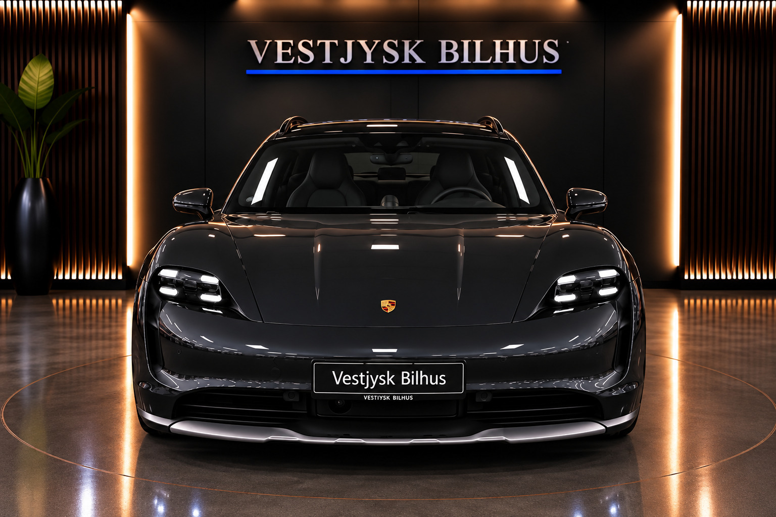 Grå Porsche Taycan 4 fra 2022