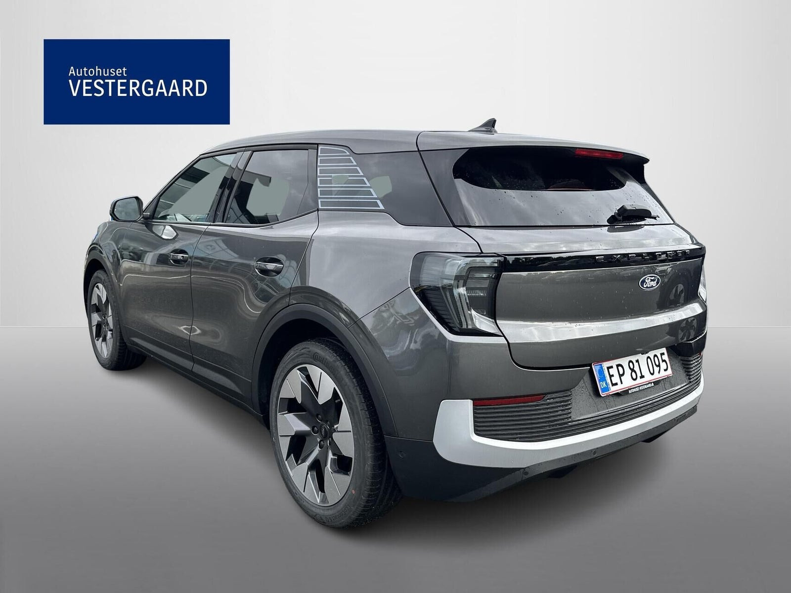 Grå Ford Explorer fra 2025