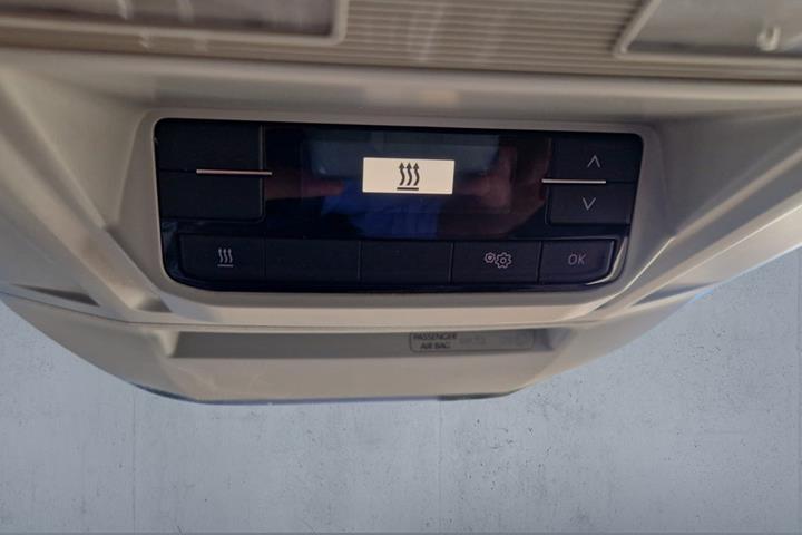 Hvid VW Crafter 35 fra 2023