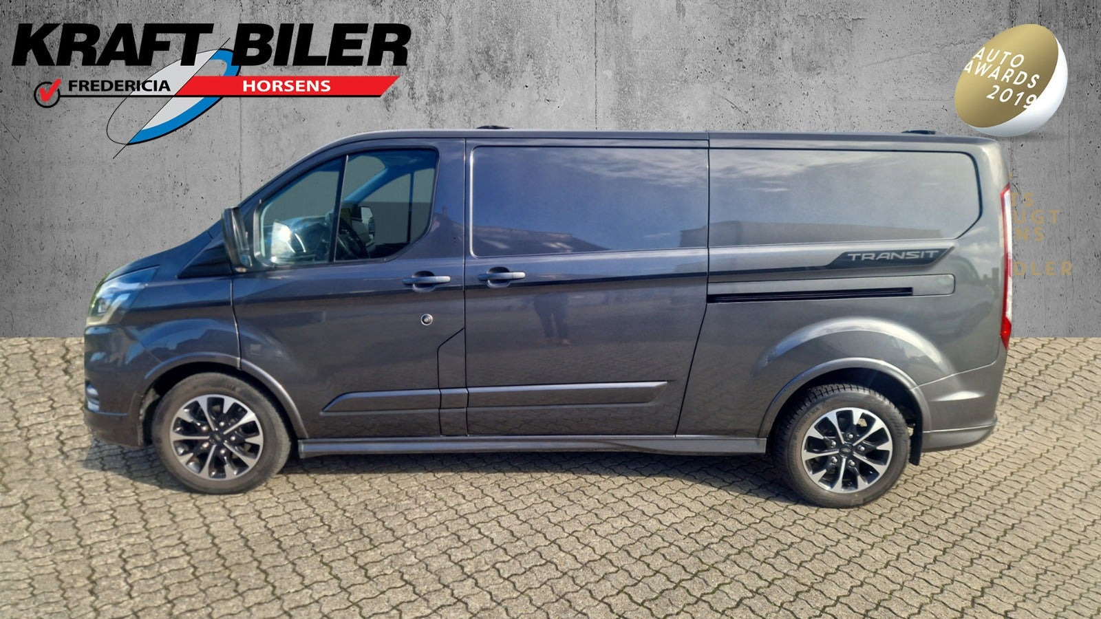 Grå Ford Transit Custom 320 L2 fra 2023