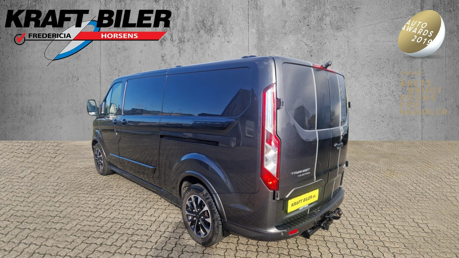 Grå Ford Transit Custom 320 L2 fra 2023