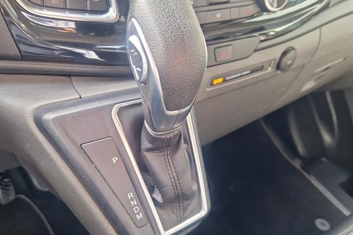 Grå Ford Transit Custom 320 L2 fra 2023