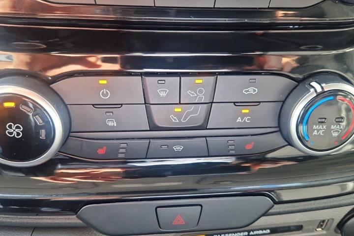 Grå Ford Transit Custom 320 L2 fra 2023