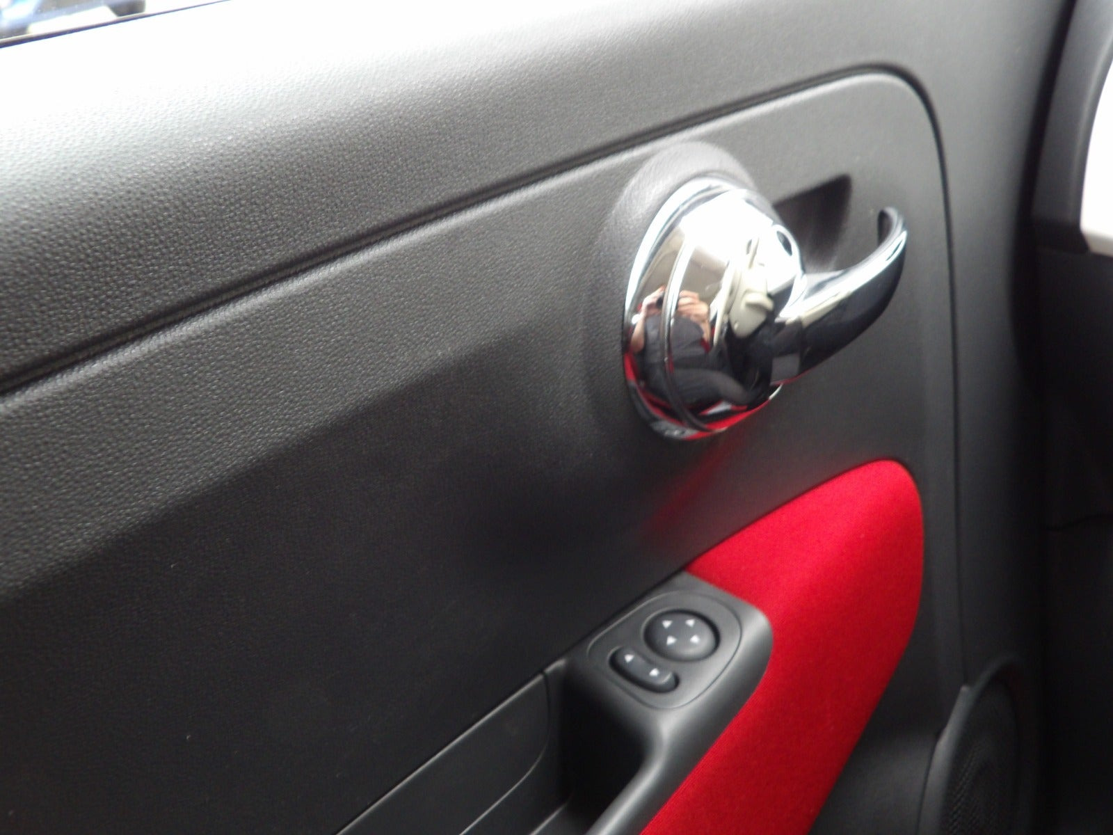 Hvid Fiat 500C fra 2016