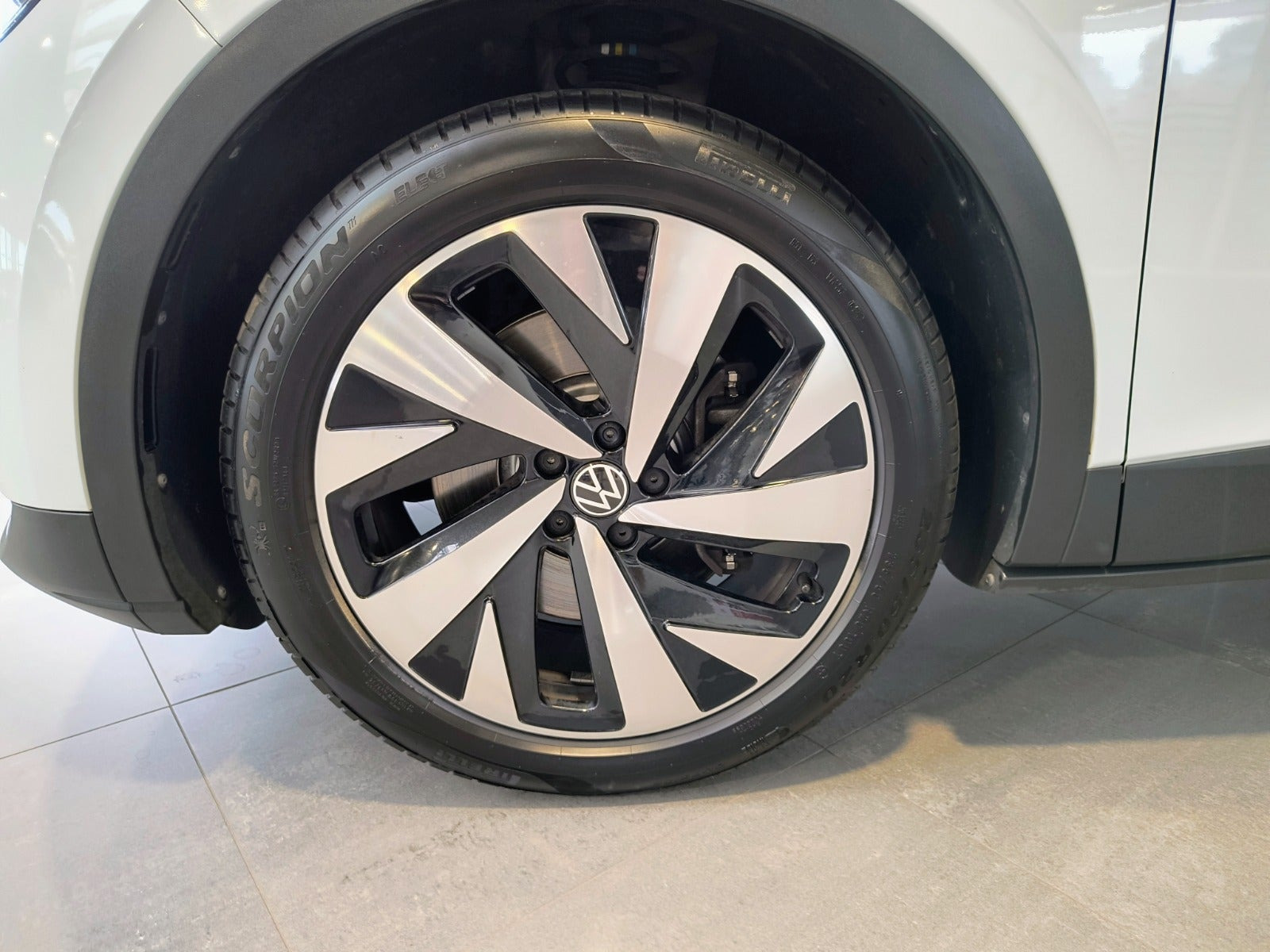 Hvid VW ID.4 fra 2023