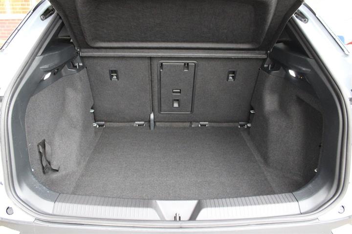 Sølv VW ID.4 fra 2025