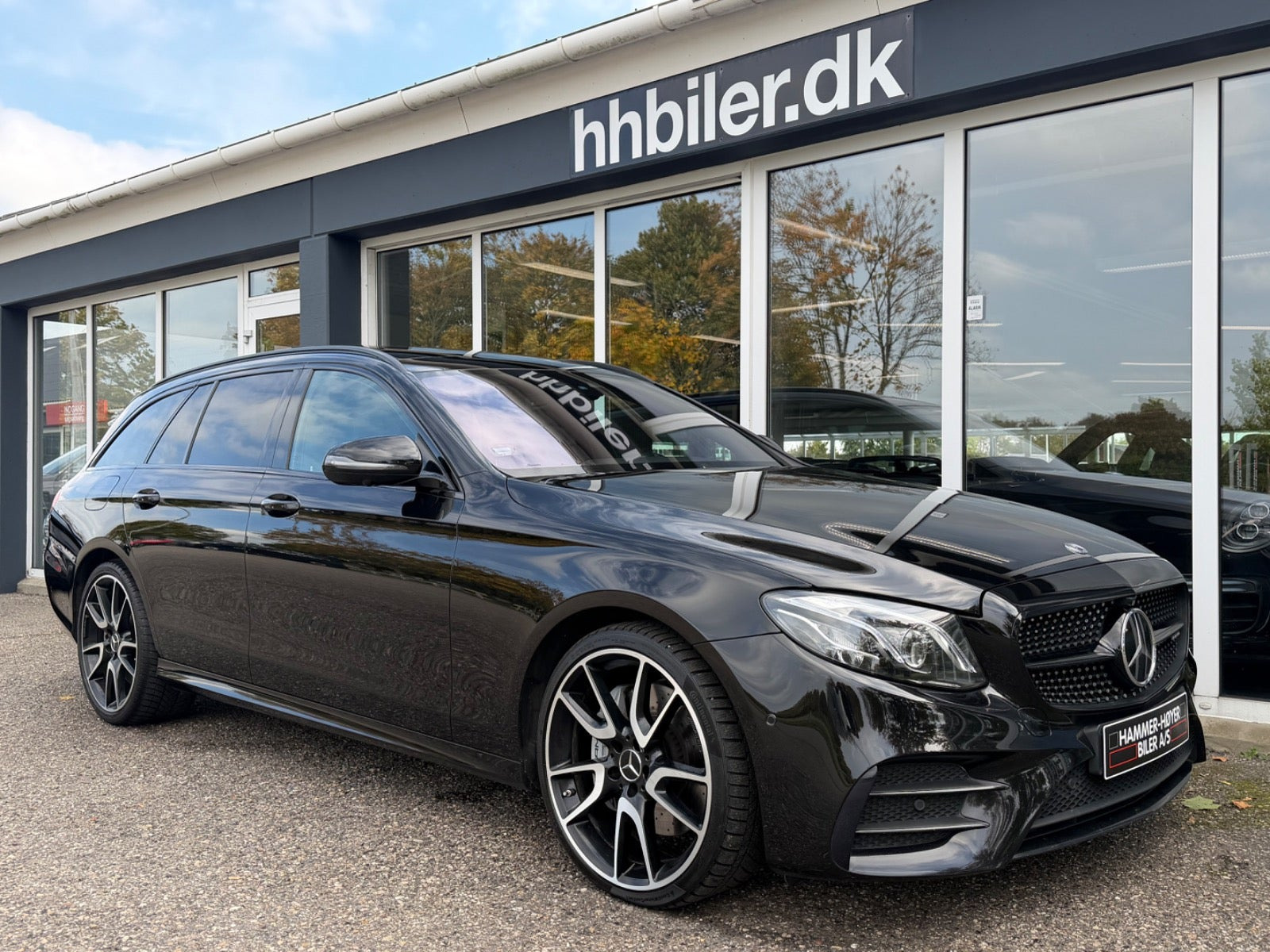 Sort Mercedes E43 fra 2017