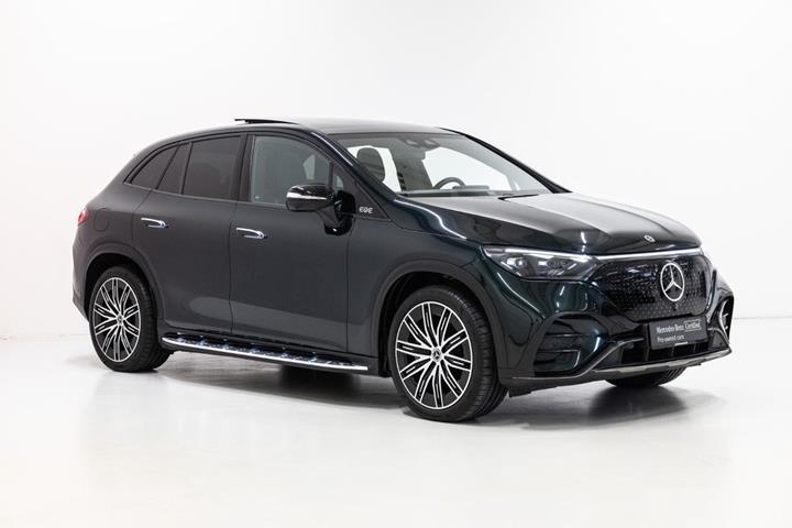 Grøn Mercedes EQE350 SUV fra 2025