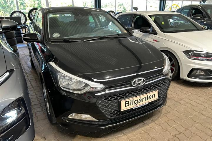 Sort Hyundai i20 fra 2017