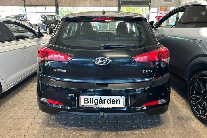 Sort Hyundai i20 fra 2017