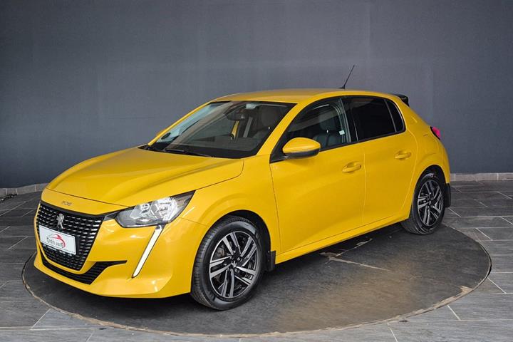 Gul Peugeot 208 fra 2020
