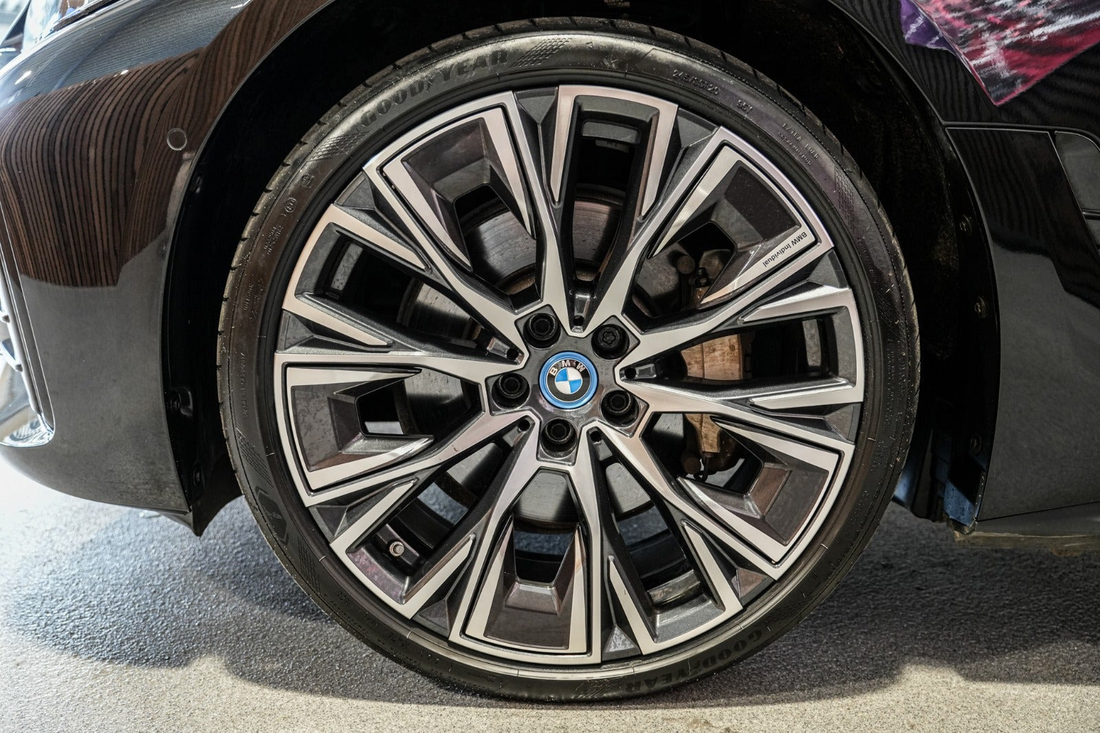 Sort BMW i4 fra 2023