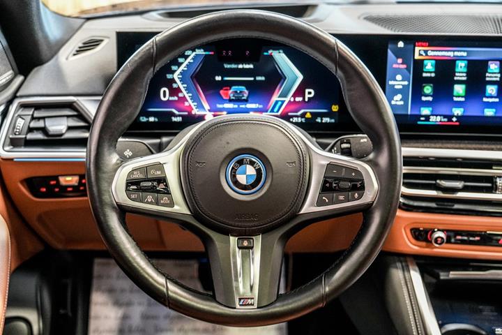 Sort BMW i4 fra 2023