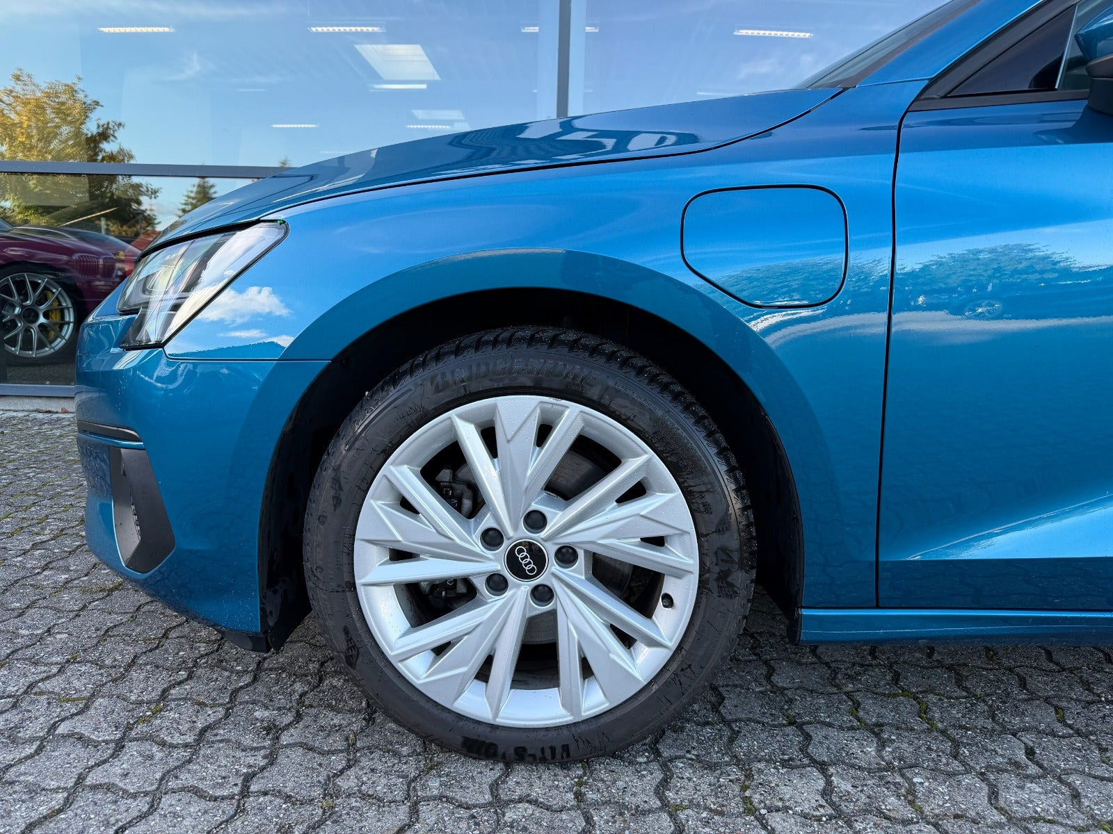 Blå Audi A3 fra 2021