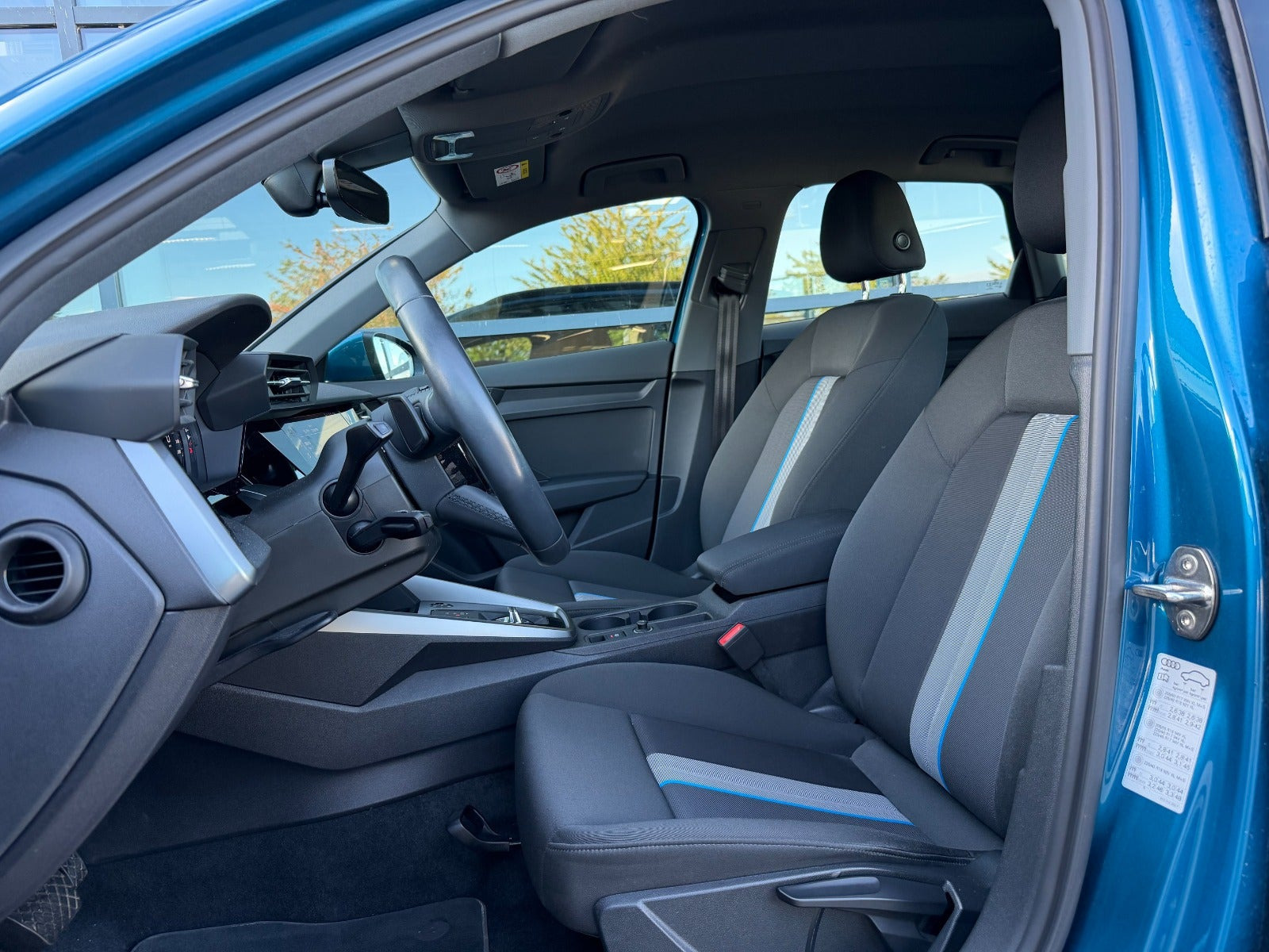 Blå Audi A3 fra 2021