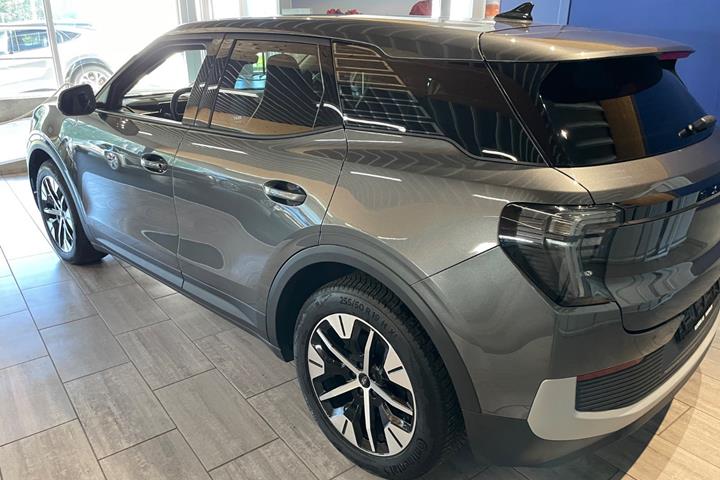 Grå Ford Explorer fra 2025