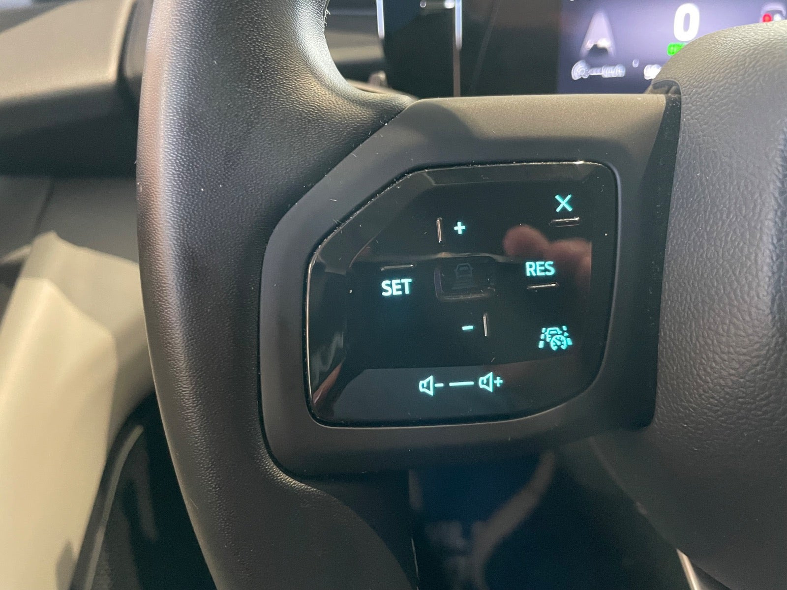 Grå Ford Explorer fra 2025