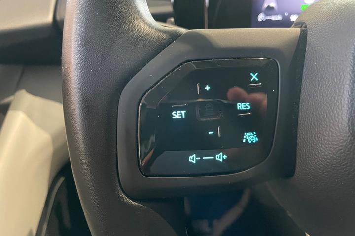 Grå Ford Explorer fra 2025