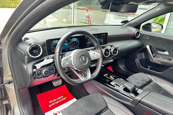 Sort Mercedes A200 fra 2019