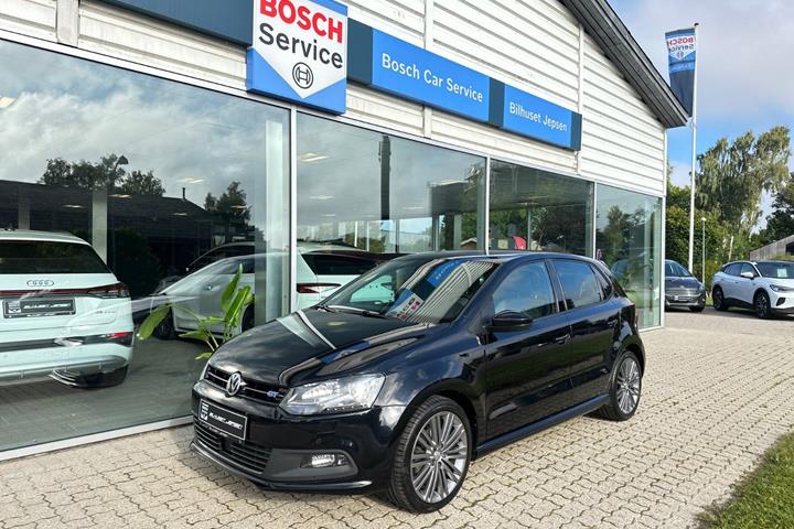 undefined VW Polo fra 2017 set udefra