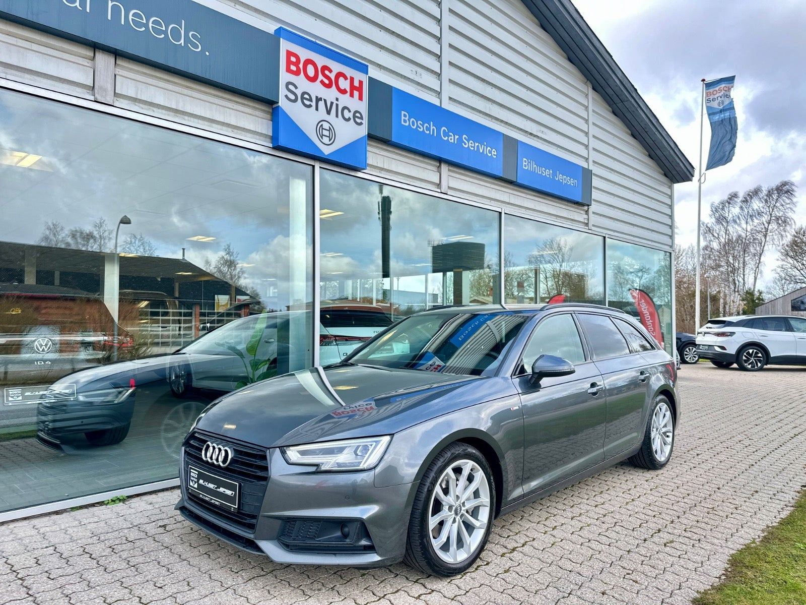 Audi A4 40 TDi S-line S-tr.