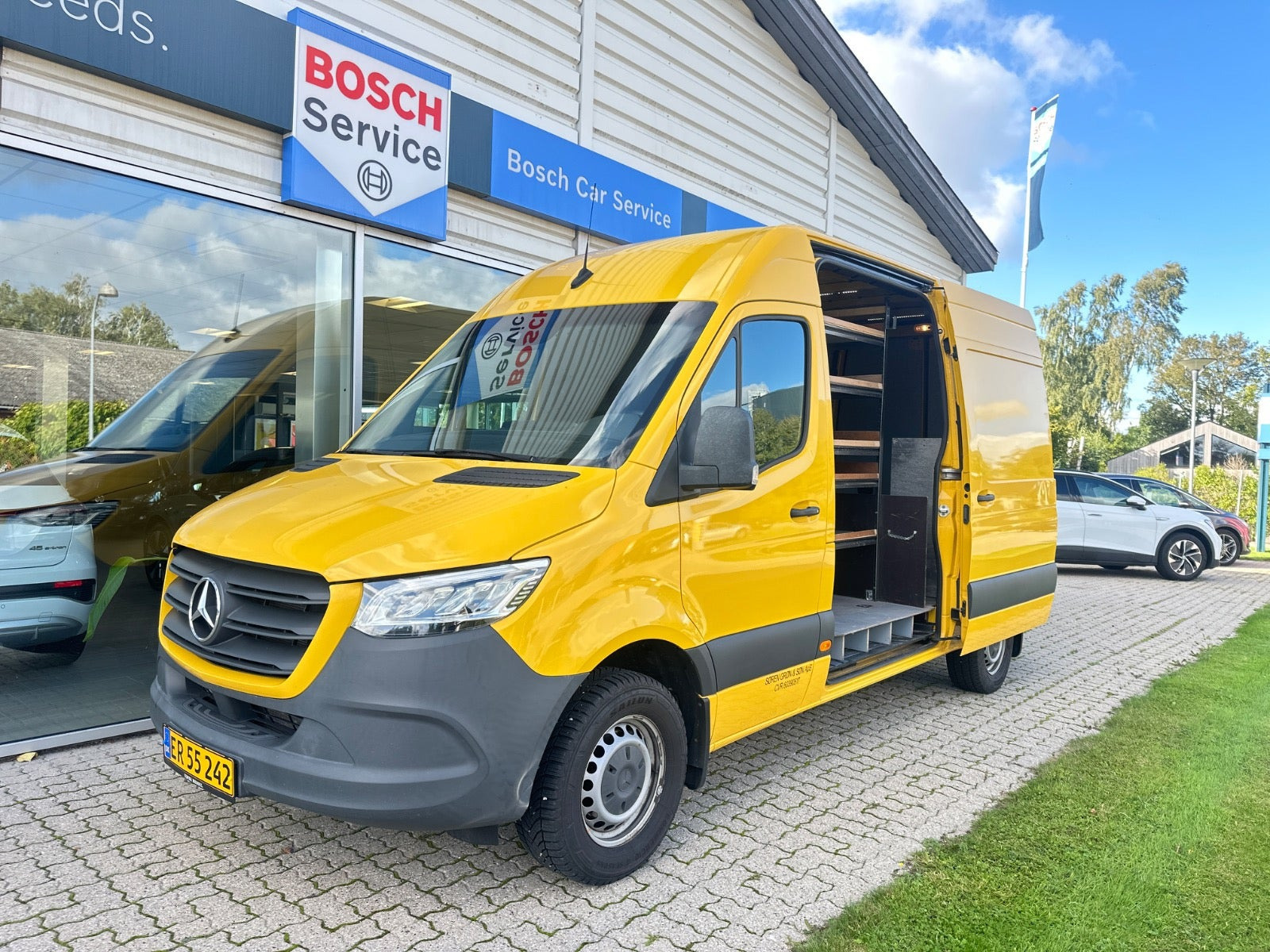 Mercedes Sprinter 317 2,0 CDi A2 Kassevogn aut. RWD