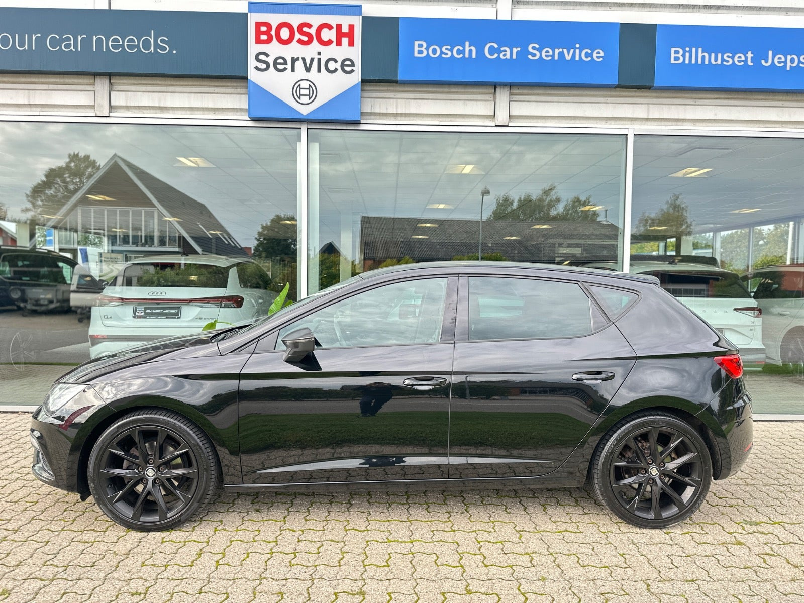 Sort Seat Leon fra 2020