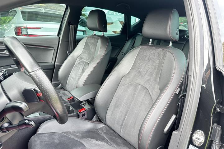 Sort Seat Leon fra 2020