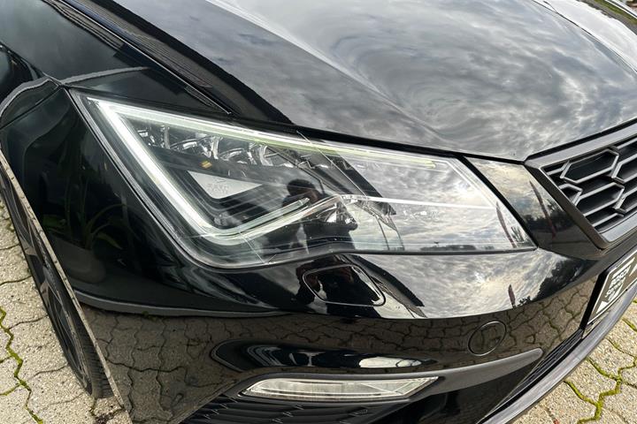 Sort Seat Leon fra 2020
