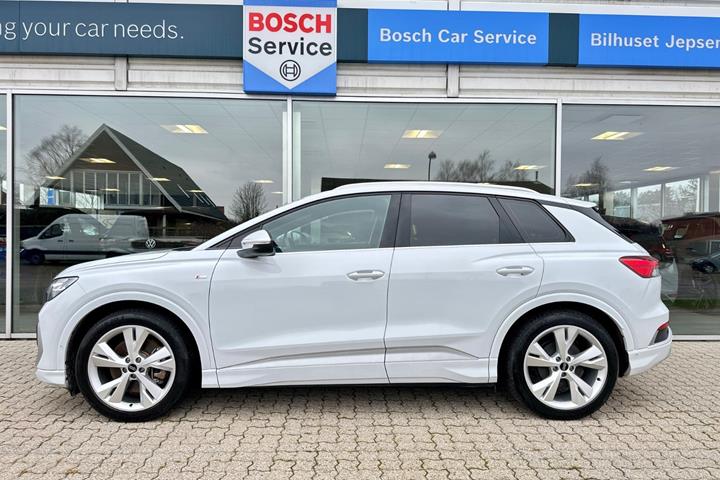 Hvid Audi Q4 e-tron fra 2024