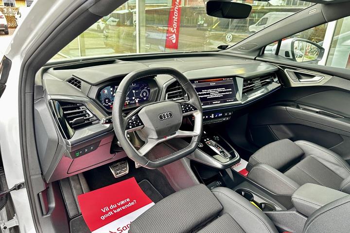 Hvid Audi Q4 e-tron fra 2024