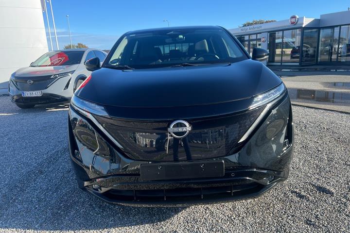 Sort Nissan Ariya fra 2022