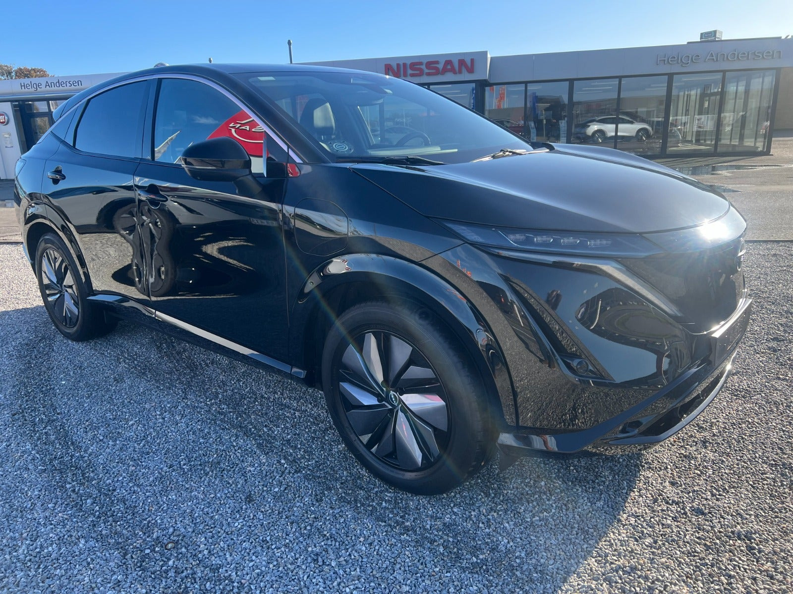Sort Nissan Ariya fra 2022