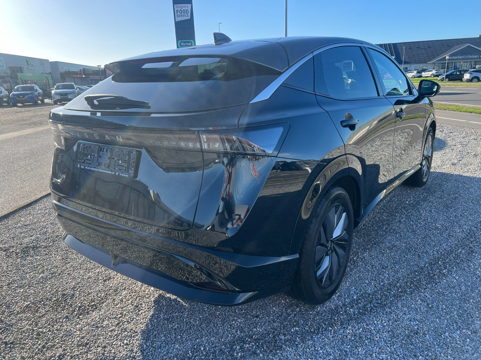 Sort Nissan Ariya fra 2022
