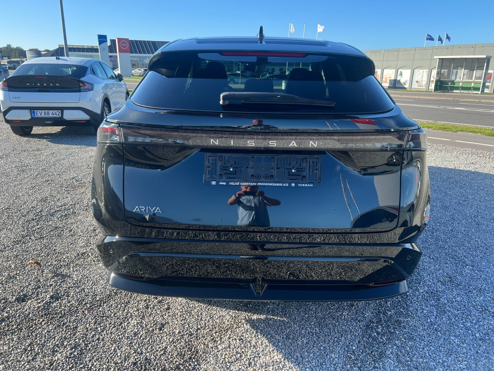 Sort Nissan Ariya fra 2022