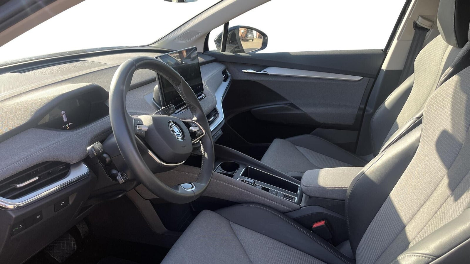 Sort Skoda Enyaq fra 2025