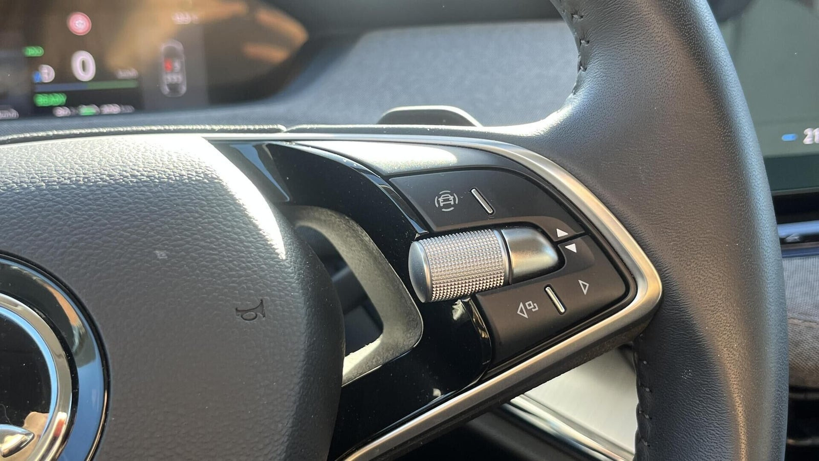 Sort Skoda Enyaq fra 2025