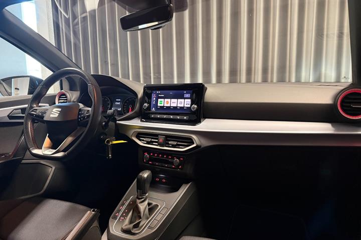 Hvid Seat Ibiza fra 2022