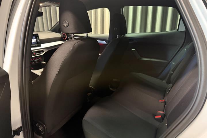 Hvid Seat Ibiza fra 2022