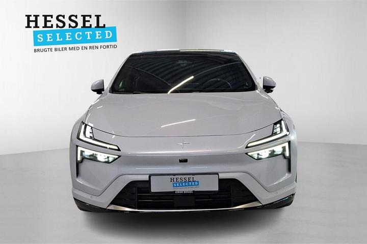 Hvid Polestar 4 fra 2025