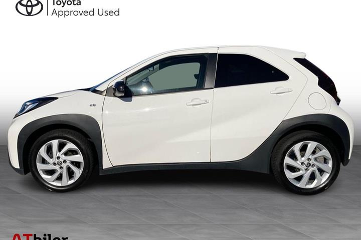 Hvid Toyota Aygo X fra 2022