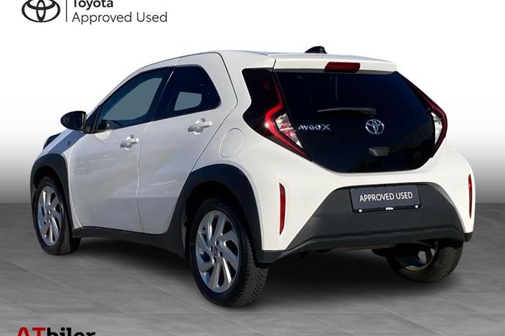 Hvid Toyota Aygo X fra 2022