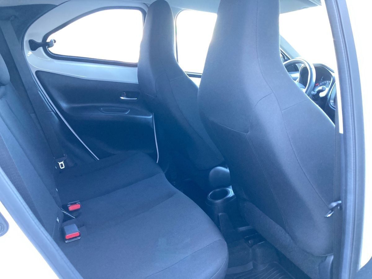 Hvid Toyota Aygo X fra 2022