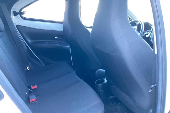 Hvid Toyota Aygo X fra 2022
