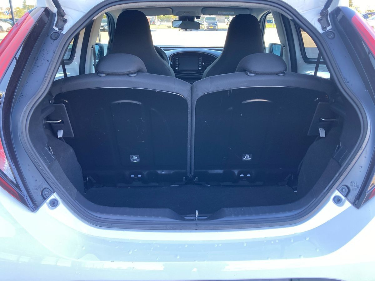 Hvid Toyota Aygo X fra 2022